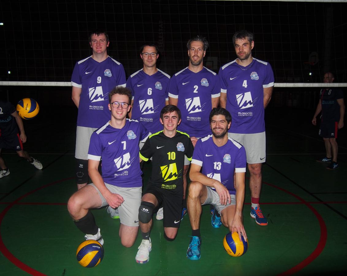 Photo de l'équipe SM1 prise dans le noir